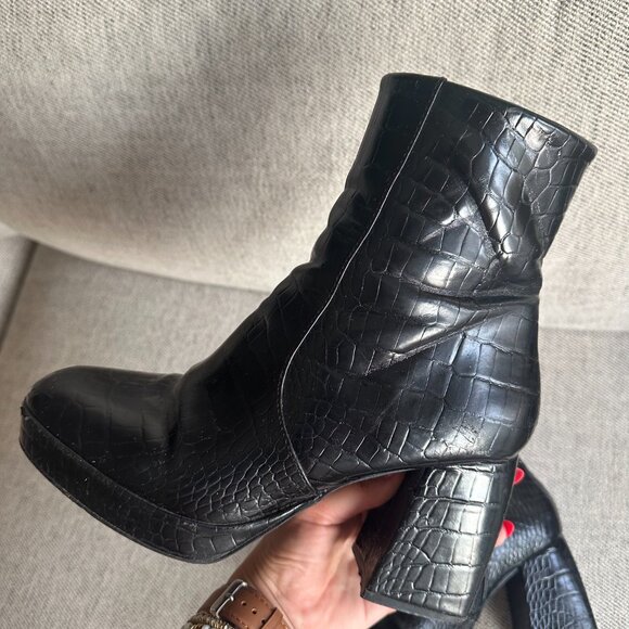 ASOS Black Croc Boots - Picture 4 of 5